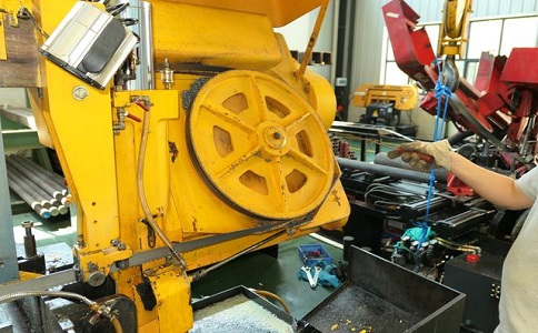 江岸金属带锯床的日常使用和保养注意事项！